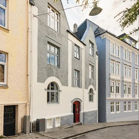 Downtown In Classic Building Apartmán